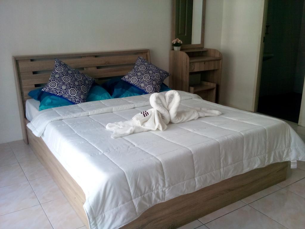 Sunshine Guesthouse Patong Exterior photo